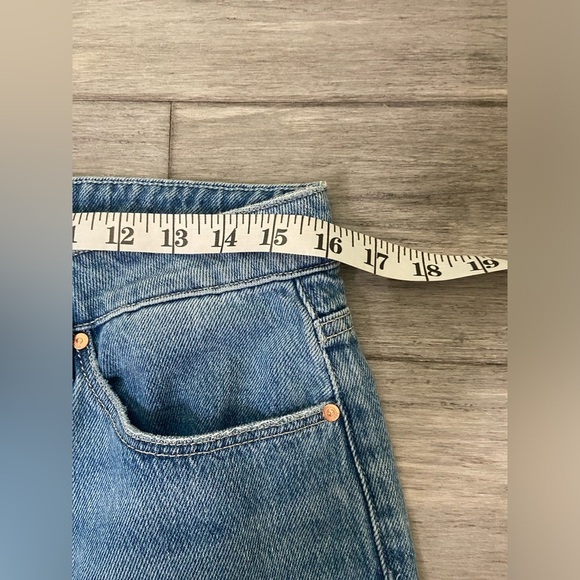 PAIGE High Rise Raw Hem Denim Shorts Medium Wash Distressed Frayed Jorts 31 - Picture 10 of 13